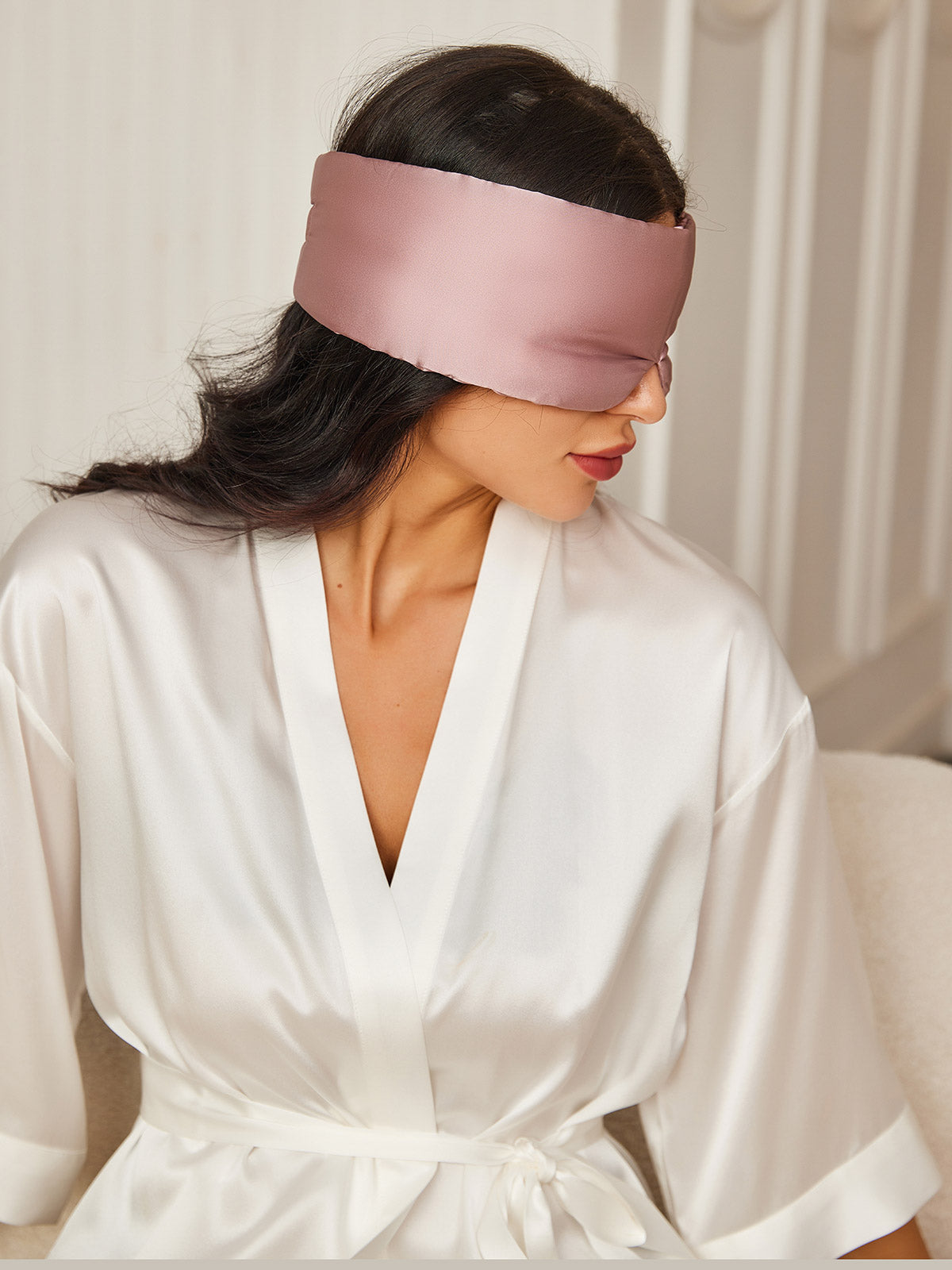 SOFT DREAM - Maschera per dormire in seta di lusso per un riposo e una cura della pelle ottimali