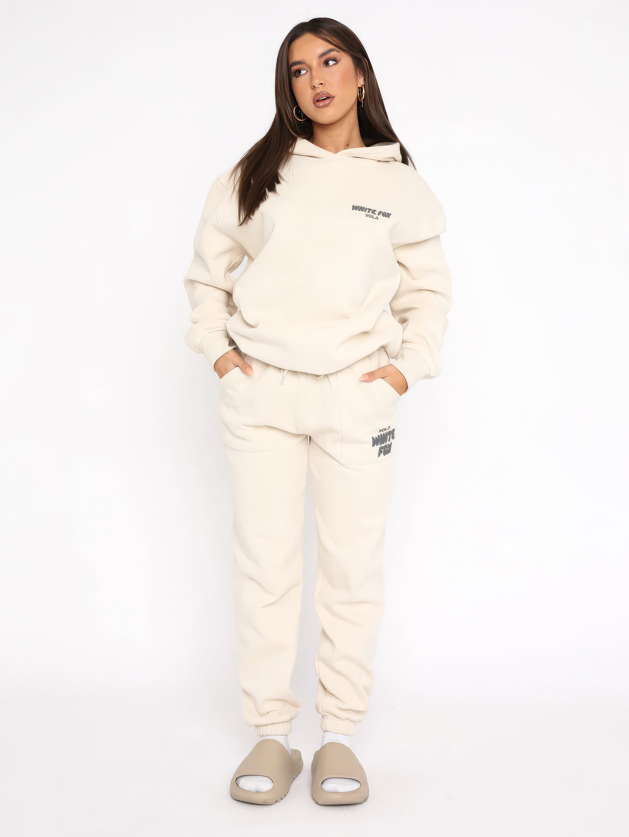 Chándal Completo Foxy para Mujeres | Conjunto Suave de Sudadera con Capucha y Pantalón – Imprescindible en TikTok