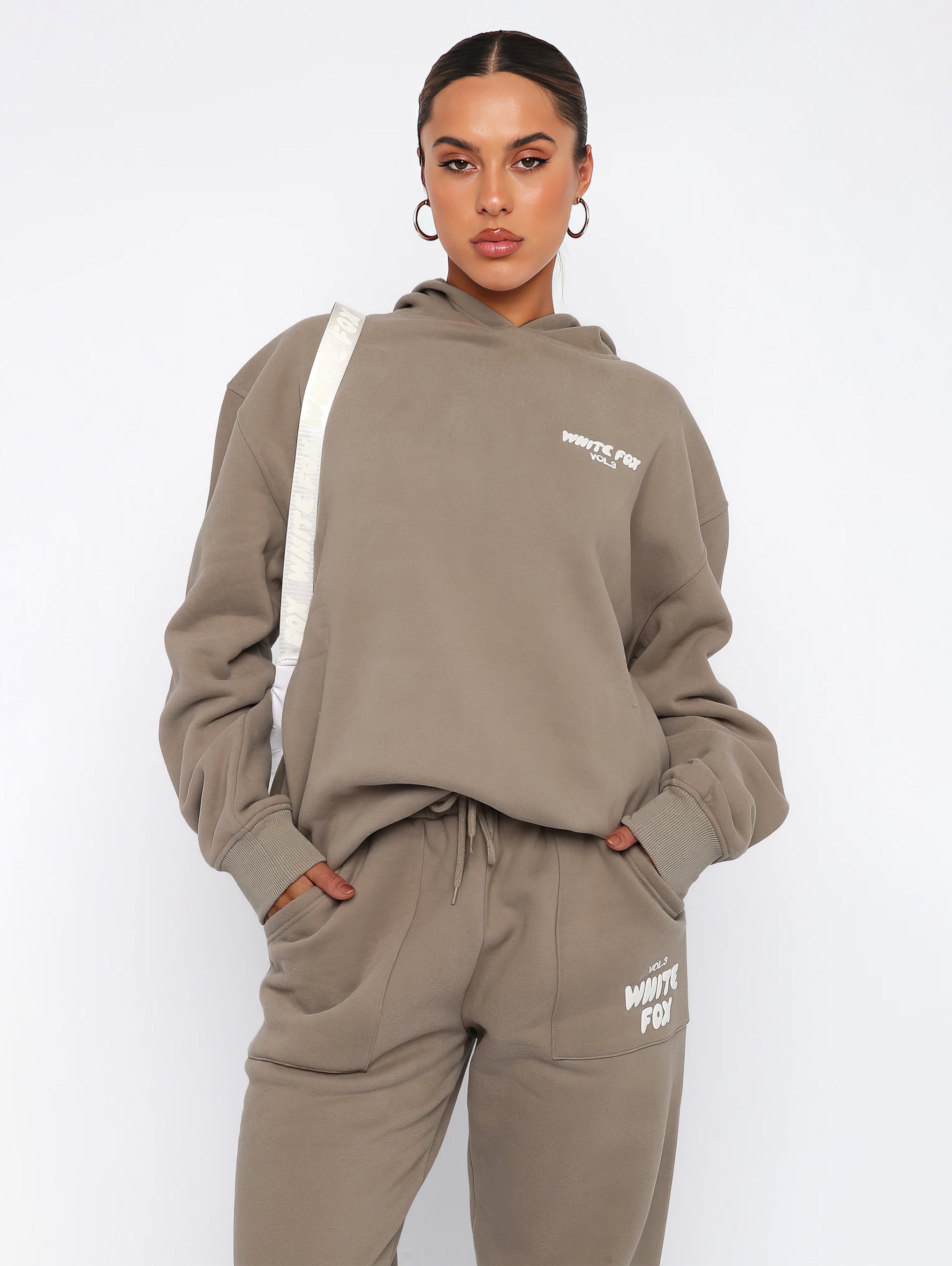 Chándal Completo Foxy para Mujeres | Conjunto Suave de Sudadera con Capucha y Pantalón – Imprescindible en TikTok
