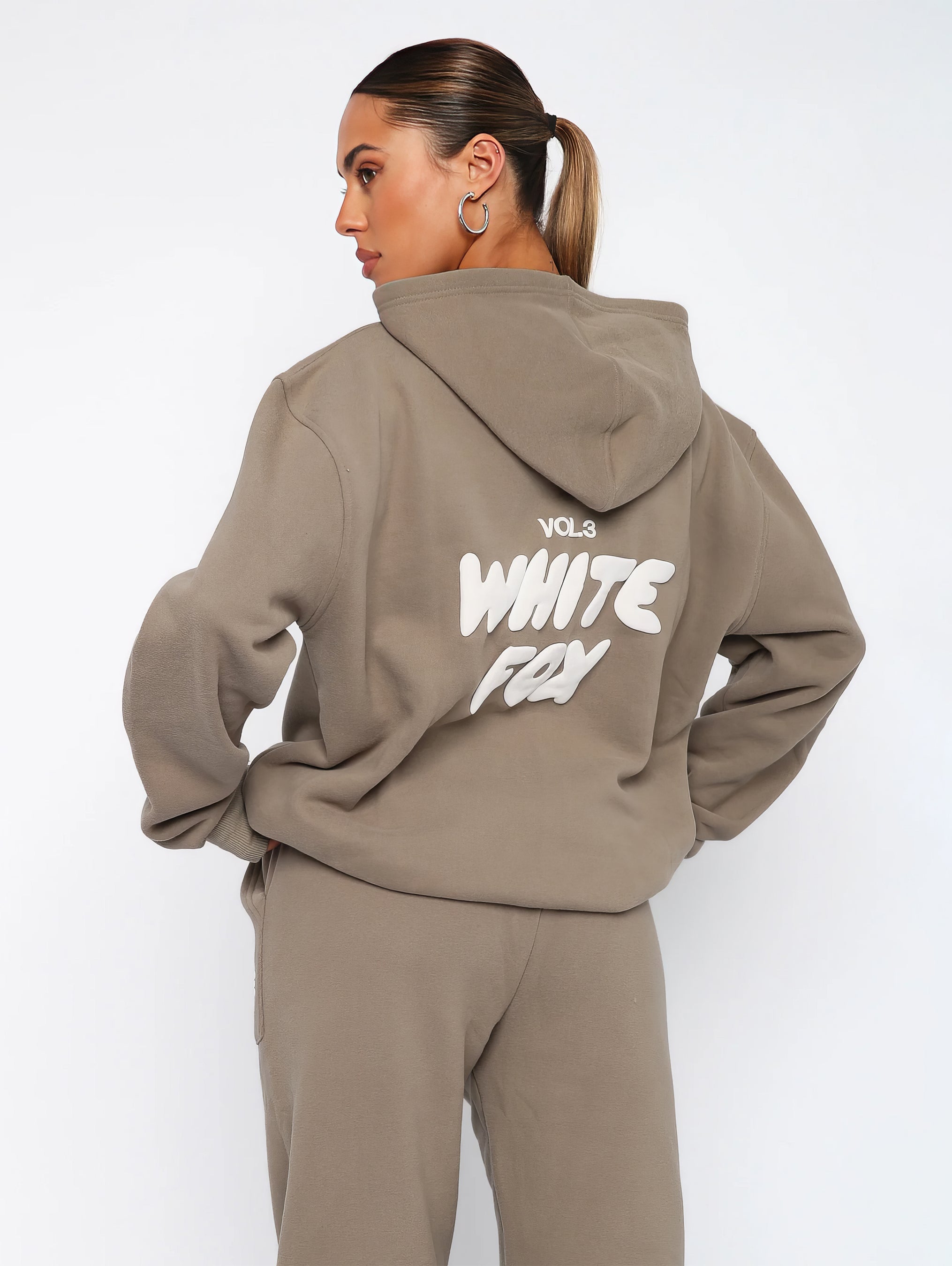 Chándal Completo Foxy para Mujeres | Conjunto Suave de Sudadera con Capucha y Pantalón – Imprescindible en TikTok