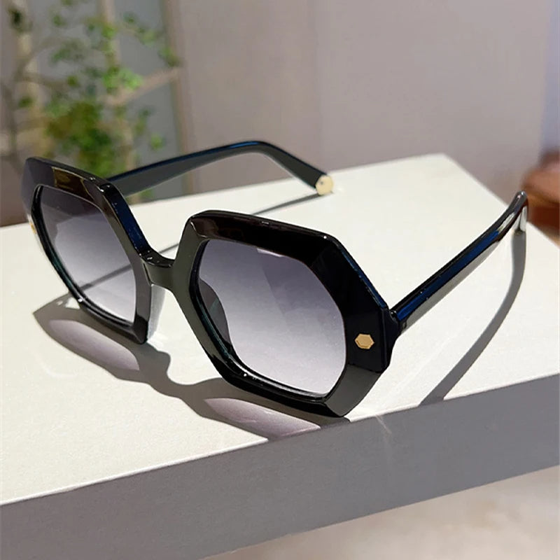 Variant image for Regina Oversized Zonnebril Dames Met Hexagonale Frames-5