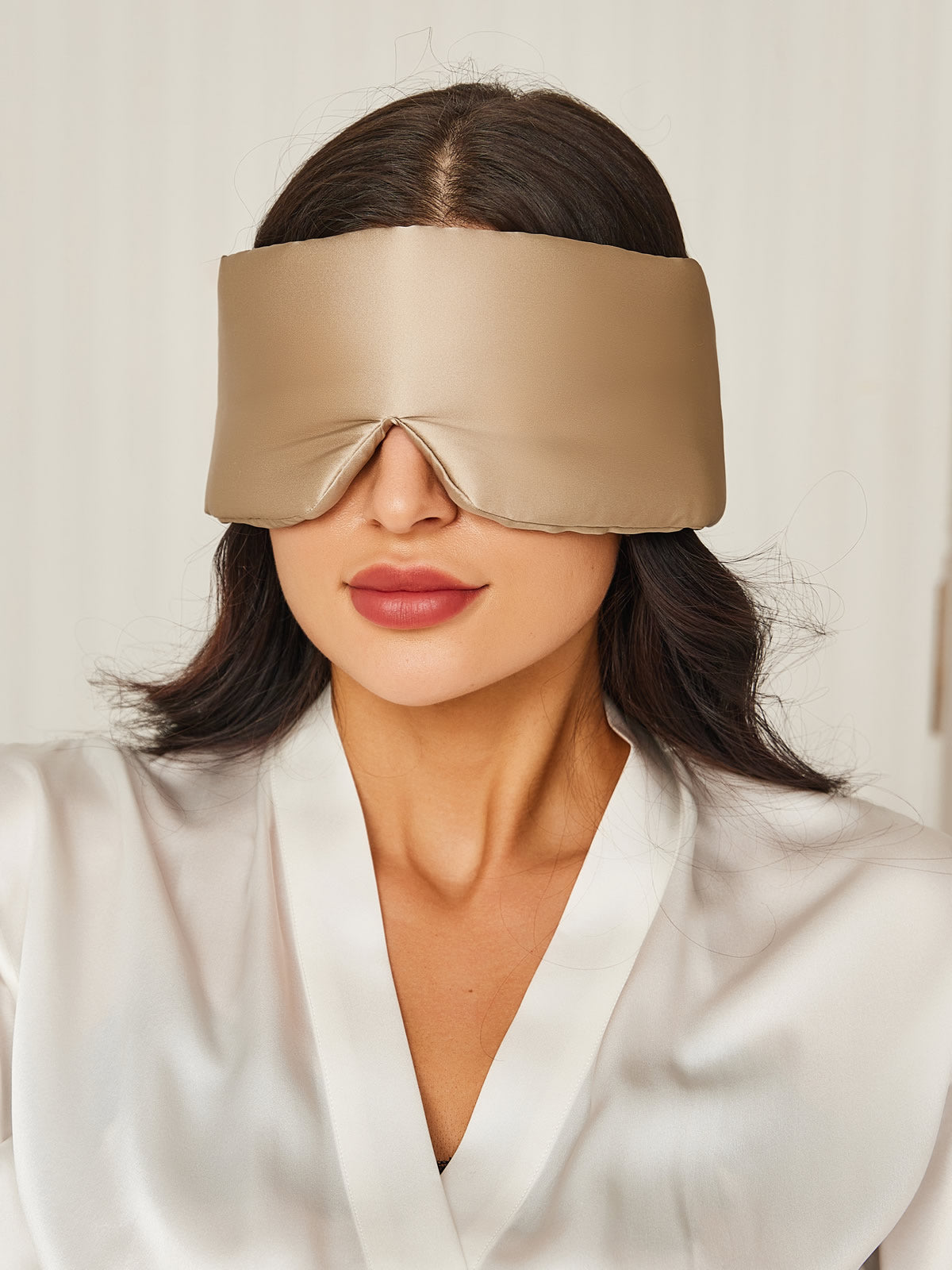 SOFT DREAM - Maschera per dormire in seta di lusso per un riposo e una cura della pelle ottimali