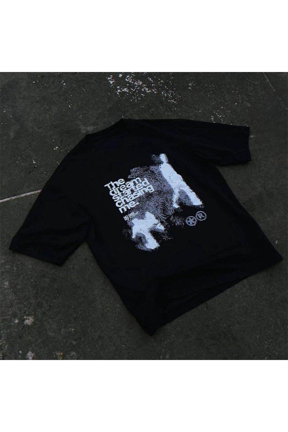 Aura Graphic T-shirt Unisex | Camicia Oversize con Stampa Chasing Dreams per l'Estate