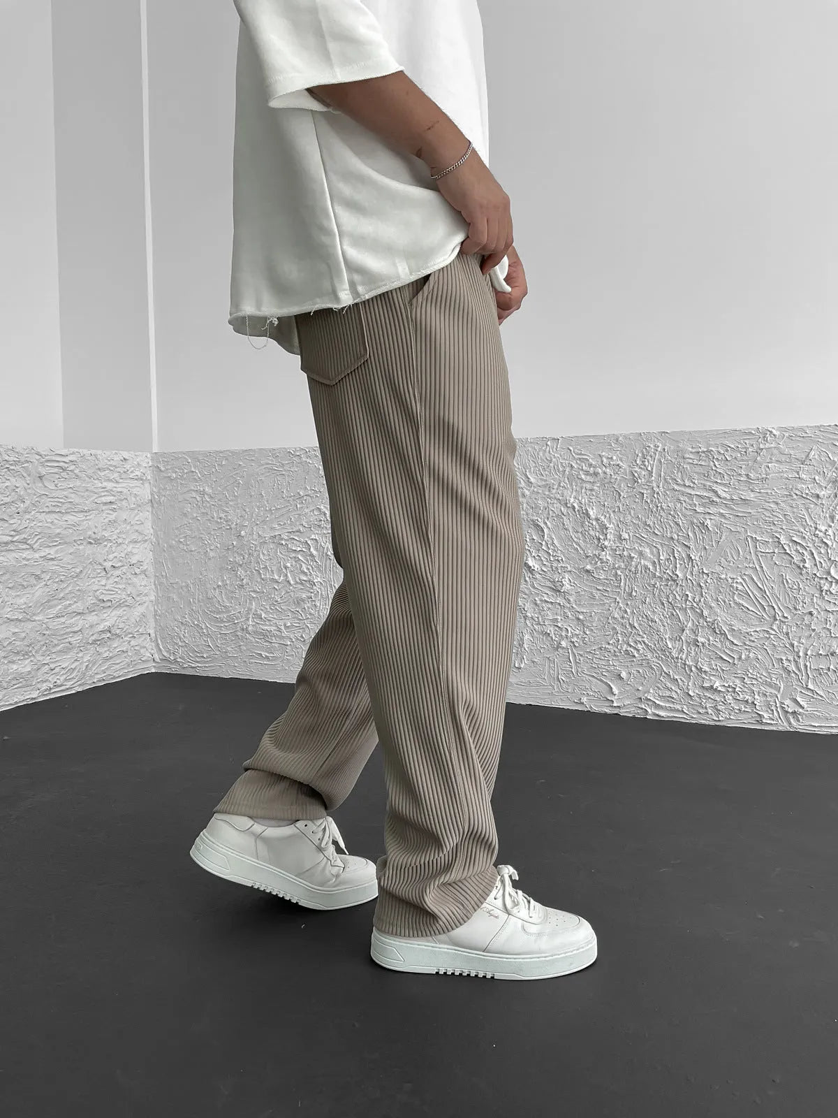 LYSSA – Pantaloni a tubo a coste | Comodi e alla moda