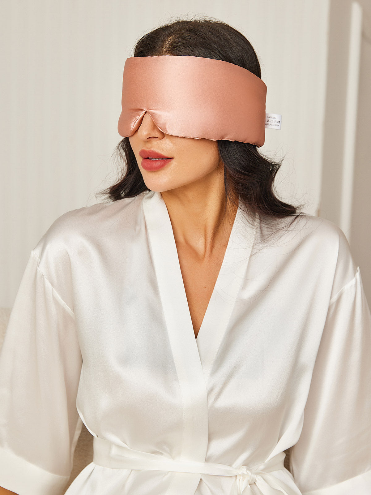 SOFT DREAM - Maschera per dormire in seta di lusso per un riposo e una cura della pelle ottimali