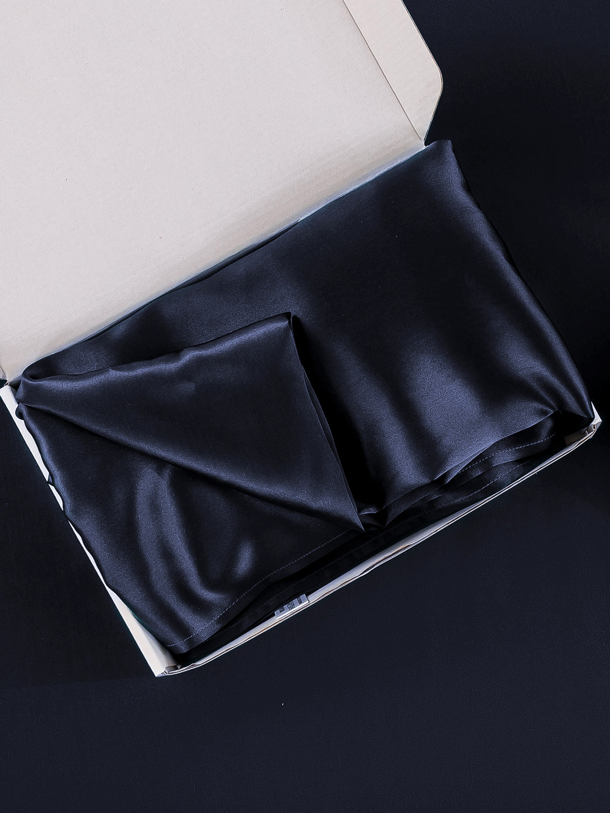 Luxe Federa in 100% Seta con Chiusura a Busta - Anti-Acne & Anti-Pelucchi