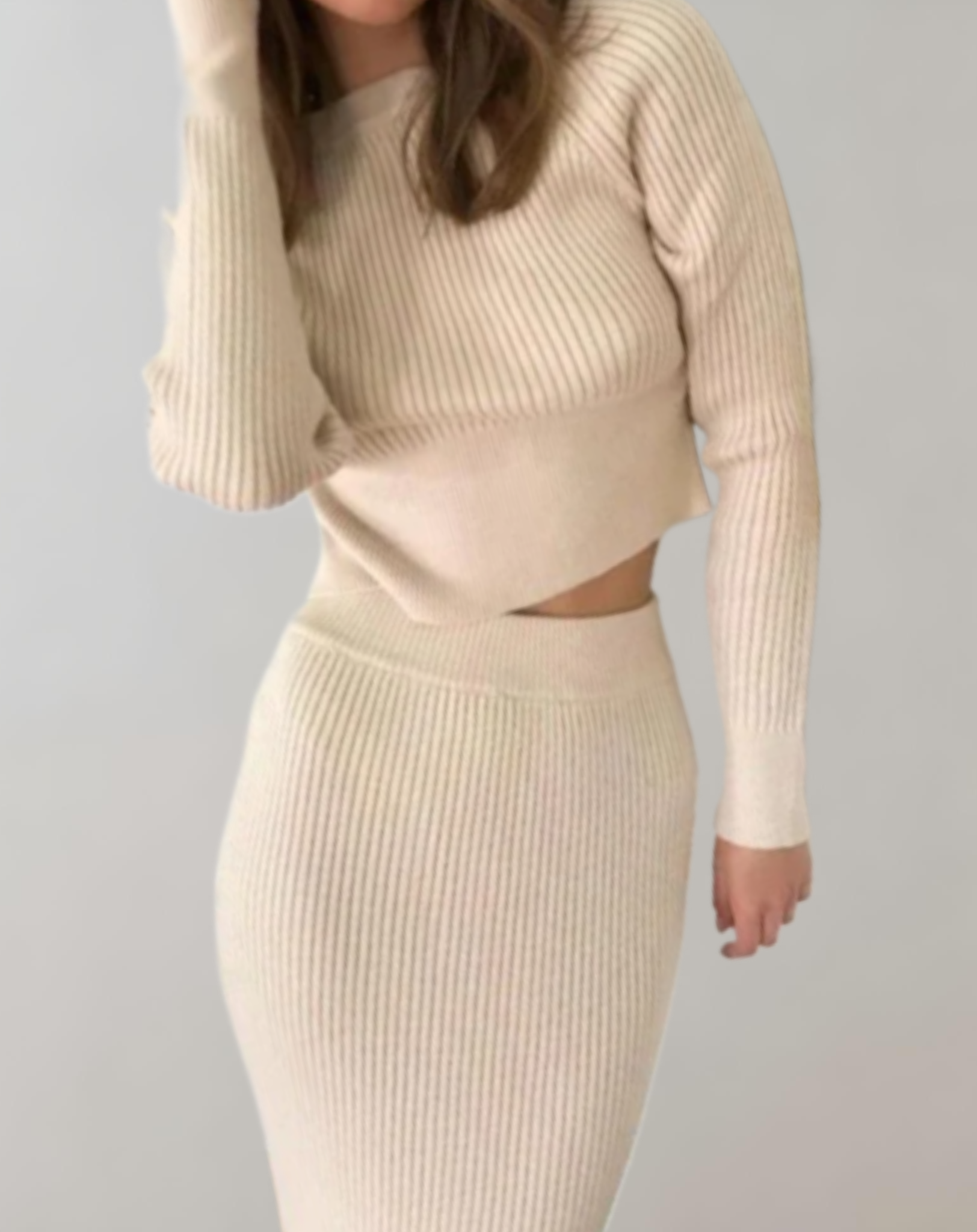 LIV - Set alla moda in maglia con gonna slim fit e maglione