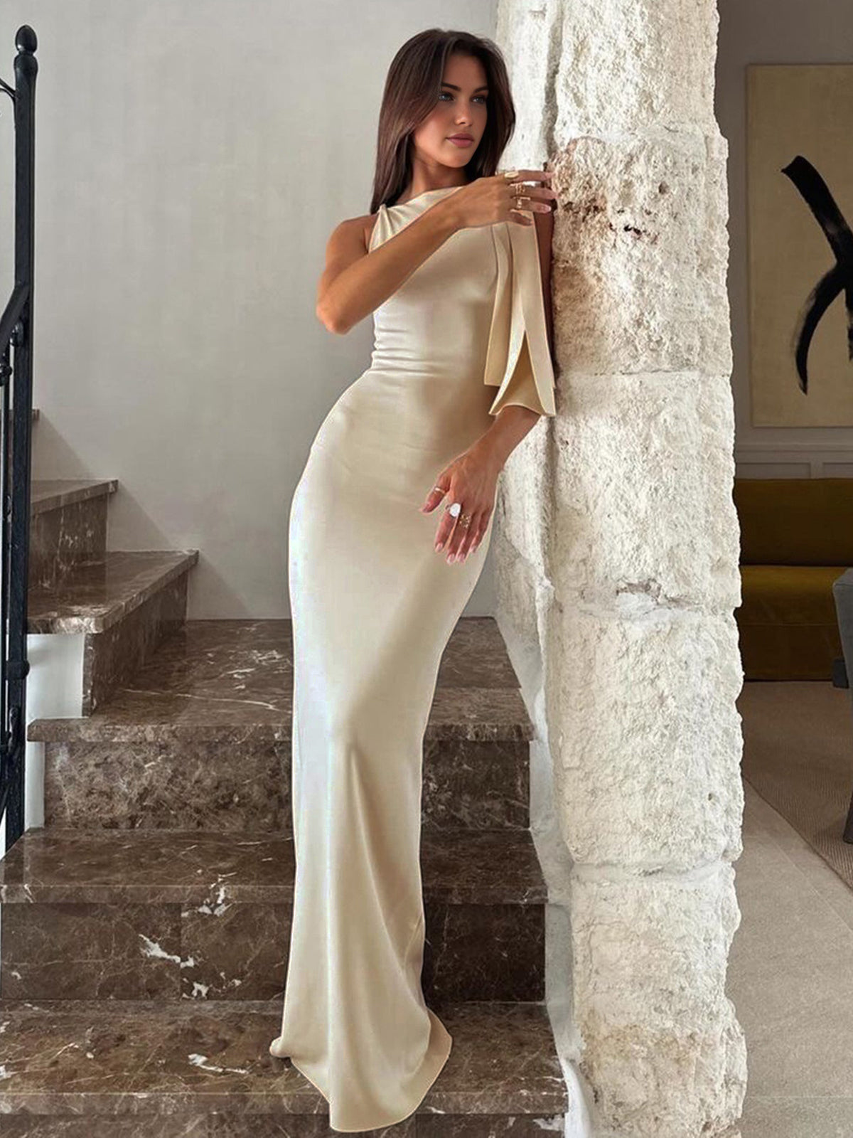 ELORA – Elegante abito lungo con dettagli annodati