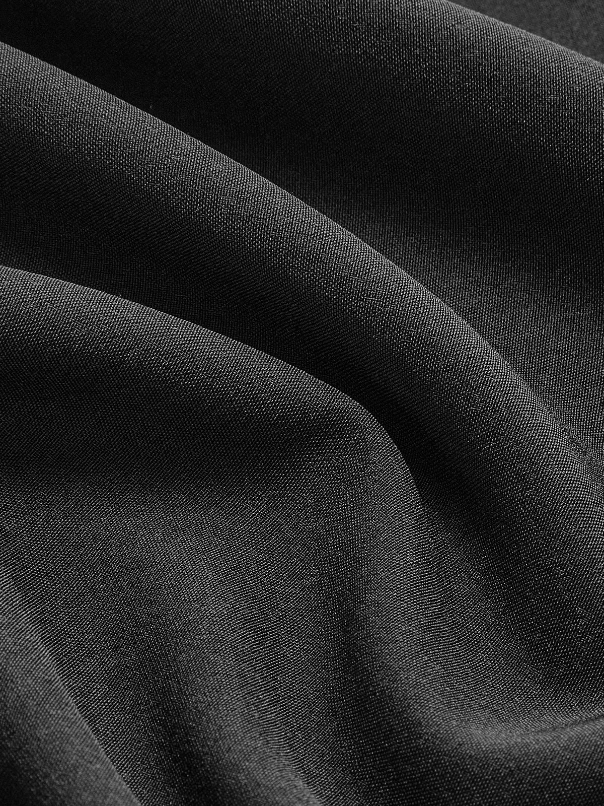 NERINA – Elegante abito lungo con collo alto e ritagli