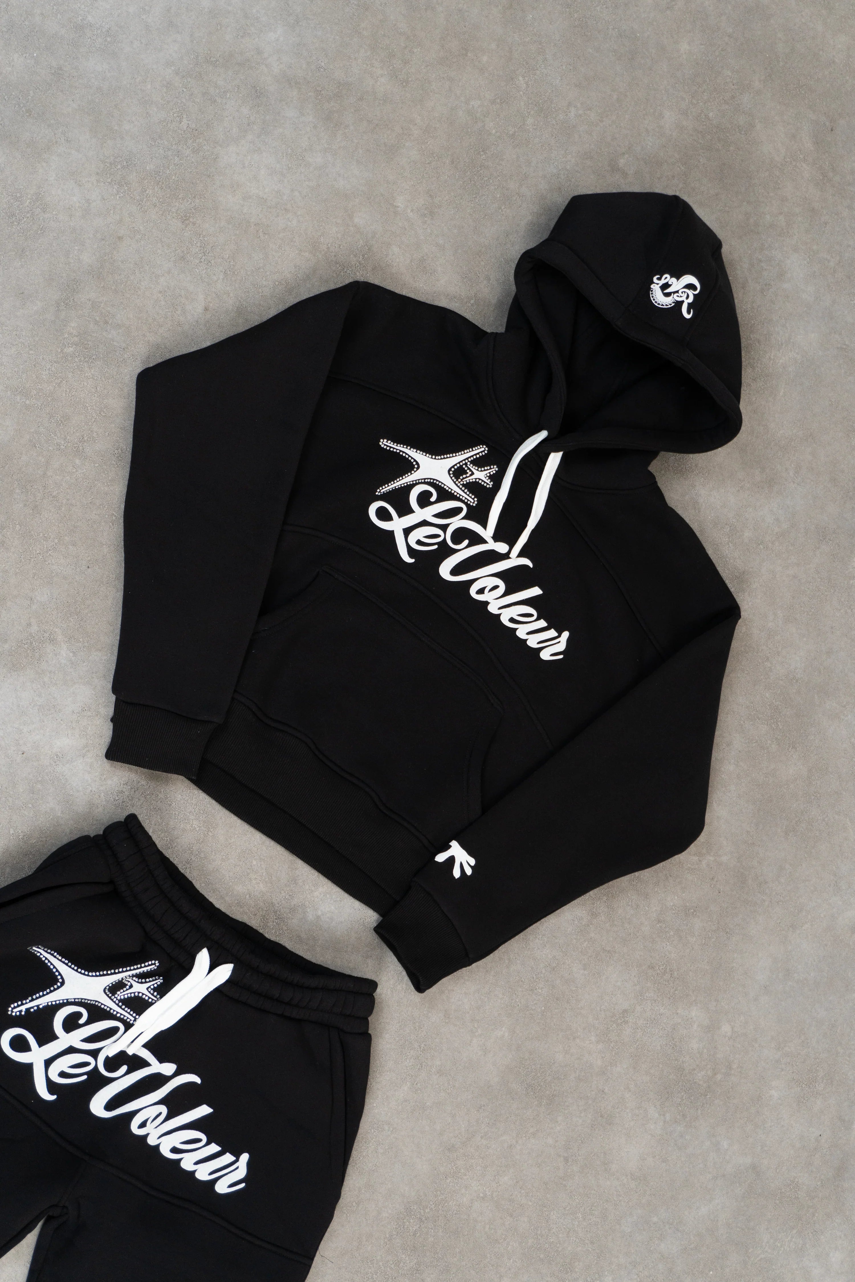LT2 – Felpa Unisex con Cappuccio + Joggers Gratis | Set Comodissimo Definitivo