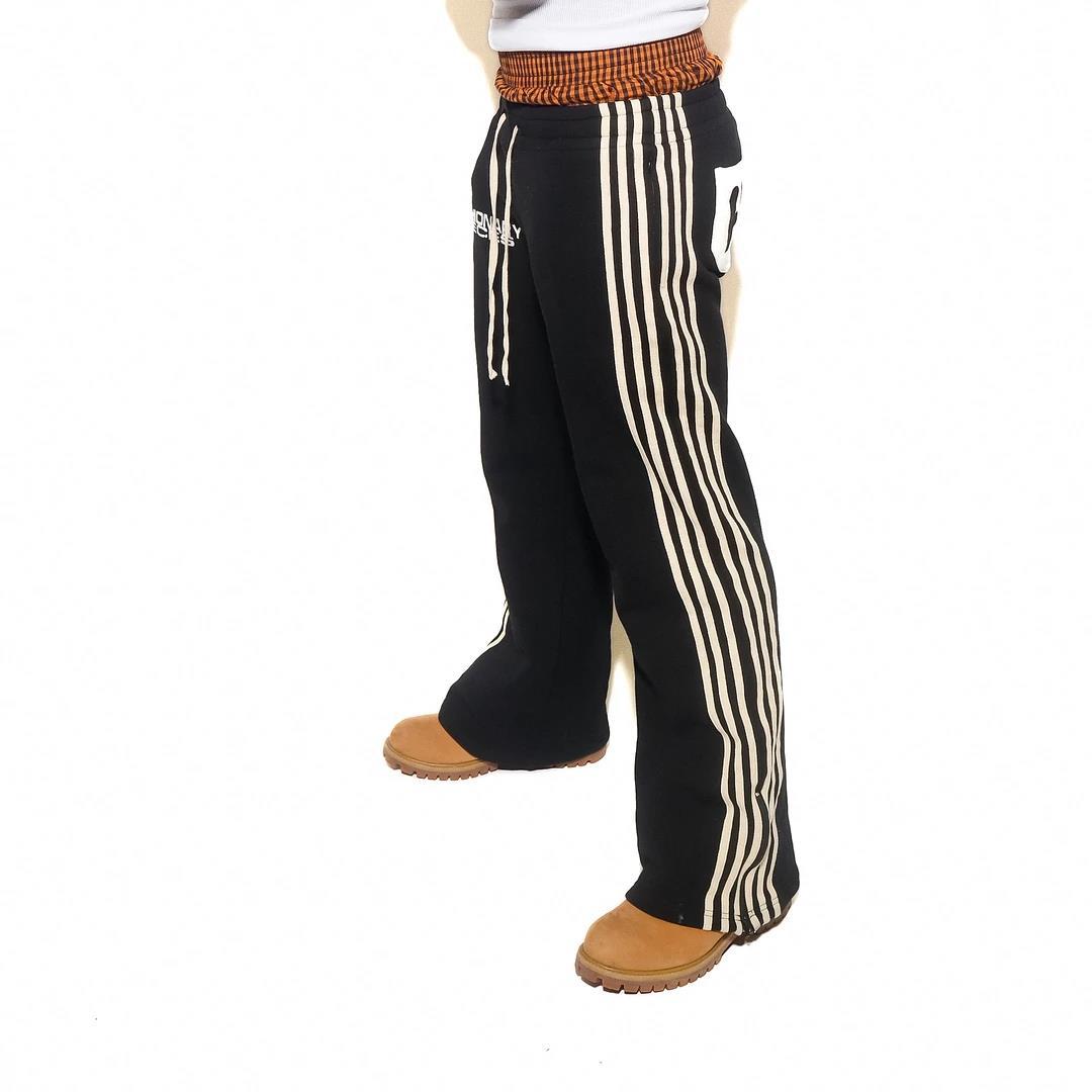 RYZOR – Pantalón Y2K a rayas con cintura alta | Corte relajado y vibra oldschool