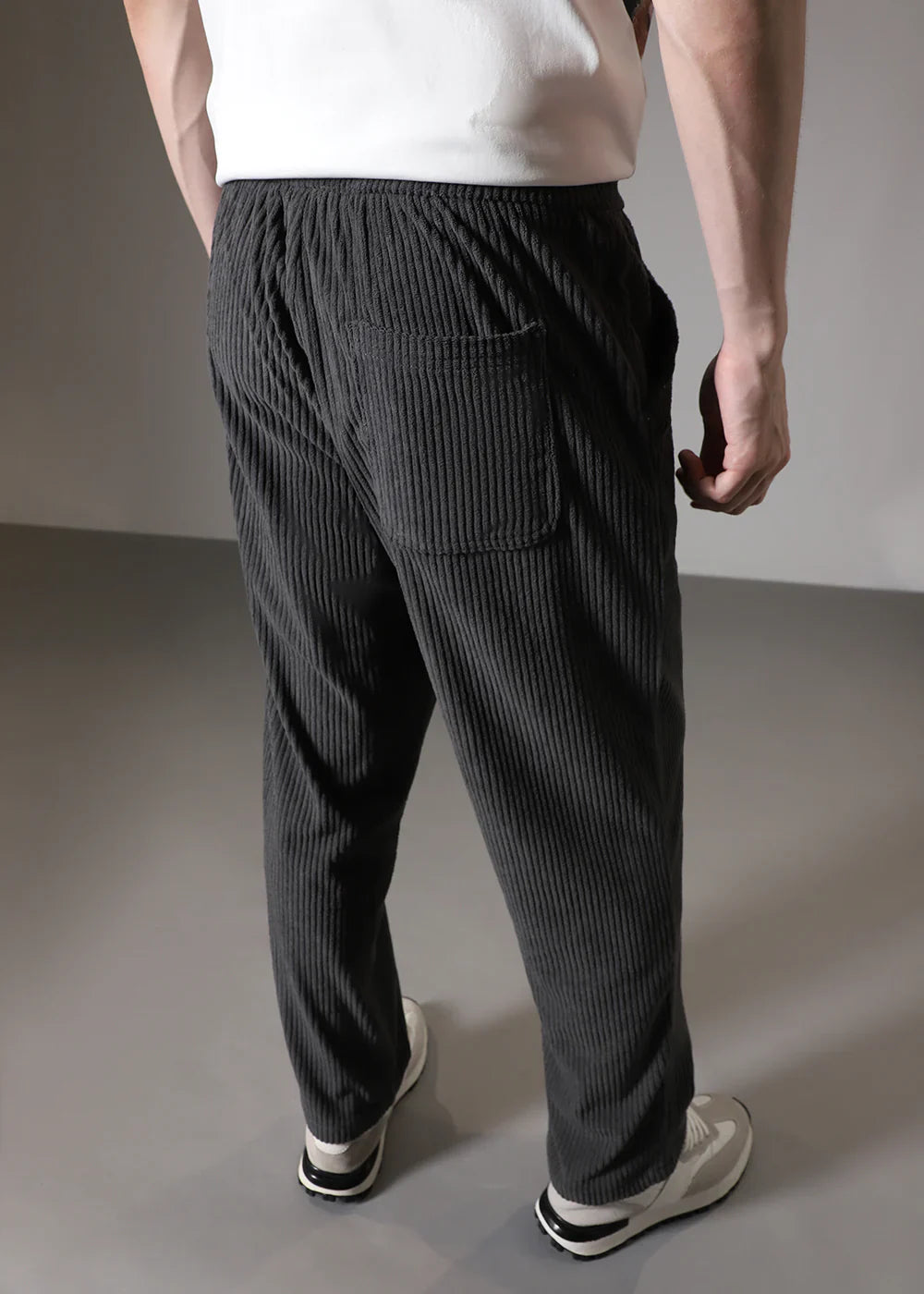 LYSSA – Pantaloni a tubo a coste | Comodi e alla moda