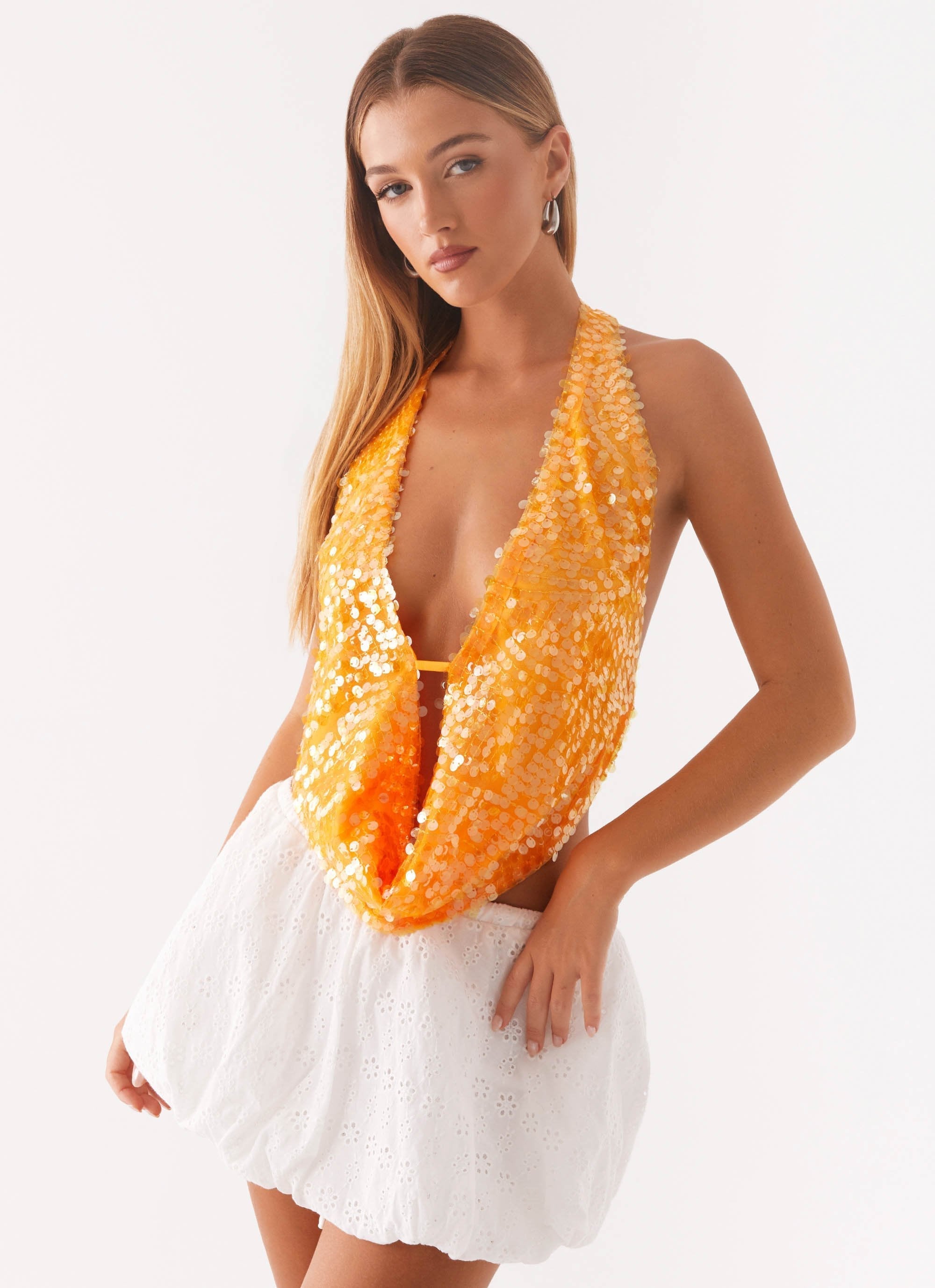Variant image for Dames Haltertop met Cowl-hals in Oranje - Flatterende Tops Dames voor Een Stijlvolle Avond-1