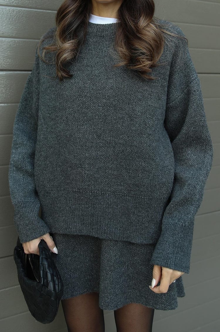 ASTRID - Set autunnale alla moda con gonna e maglione | Elegante e comodo