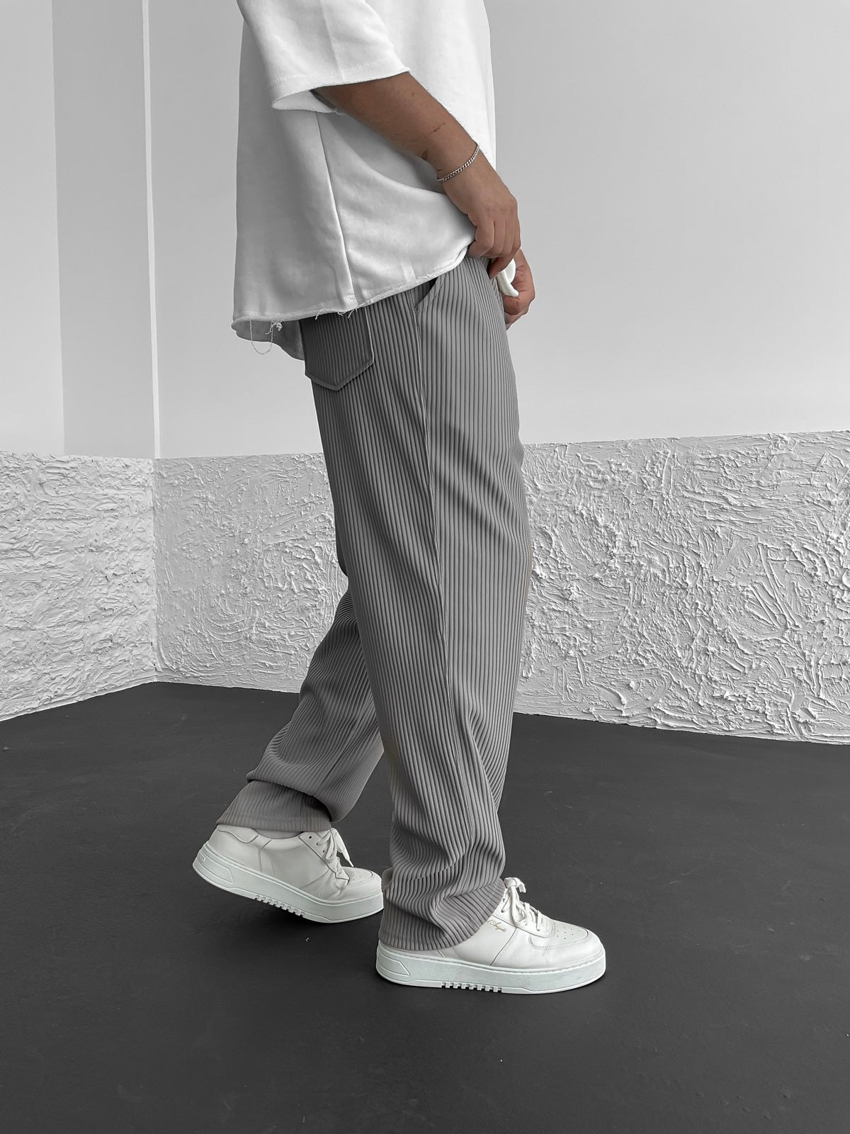 LYSSA – Pantaloni a tubo a coste | Comodi e alla moda