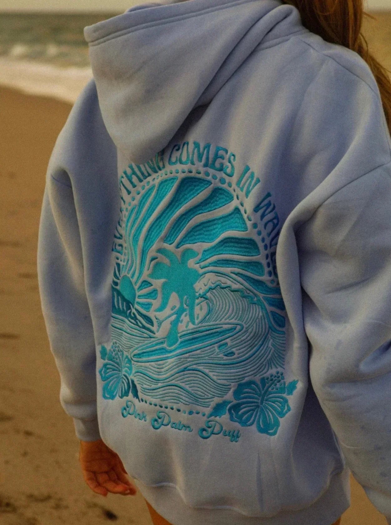 SURFIA - Felpa con cappuccio da donna con design Surf & Spiaggia – Rilassata e alla moda