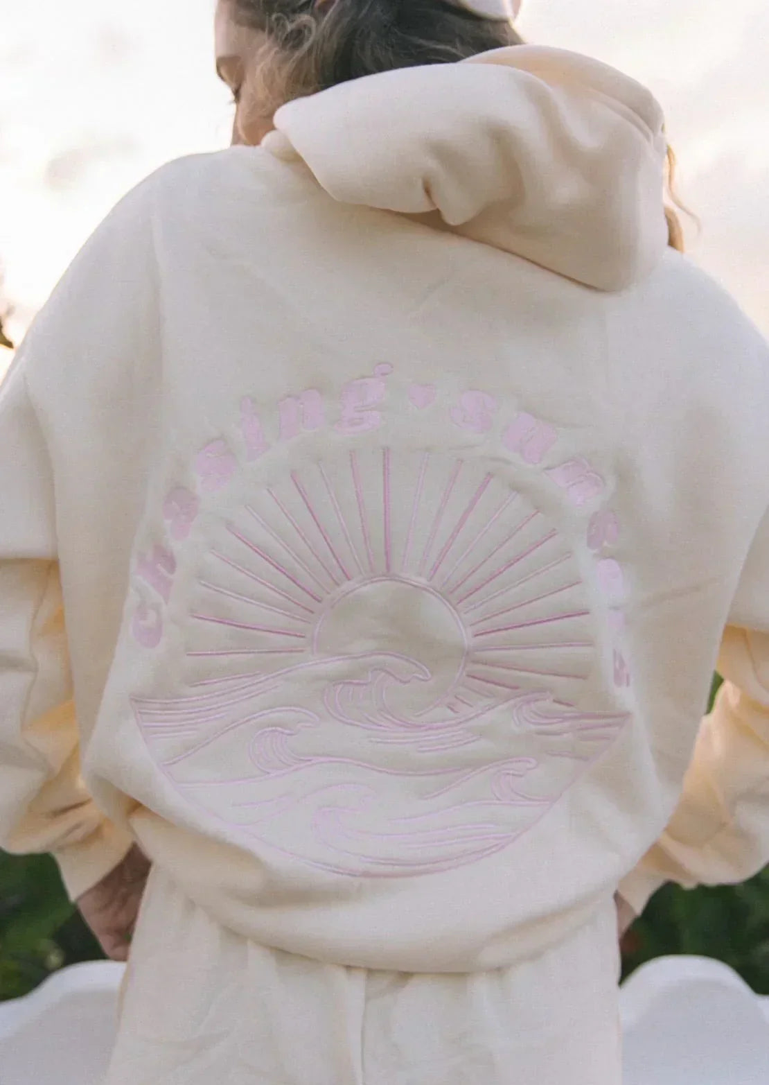 SURFIA - Felpa con cappuccio da donna con design Surf & Spiaggia – Rilassata e alla moda