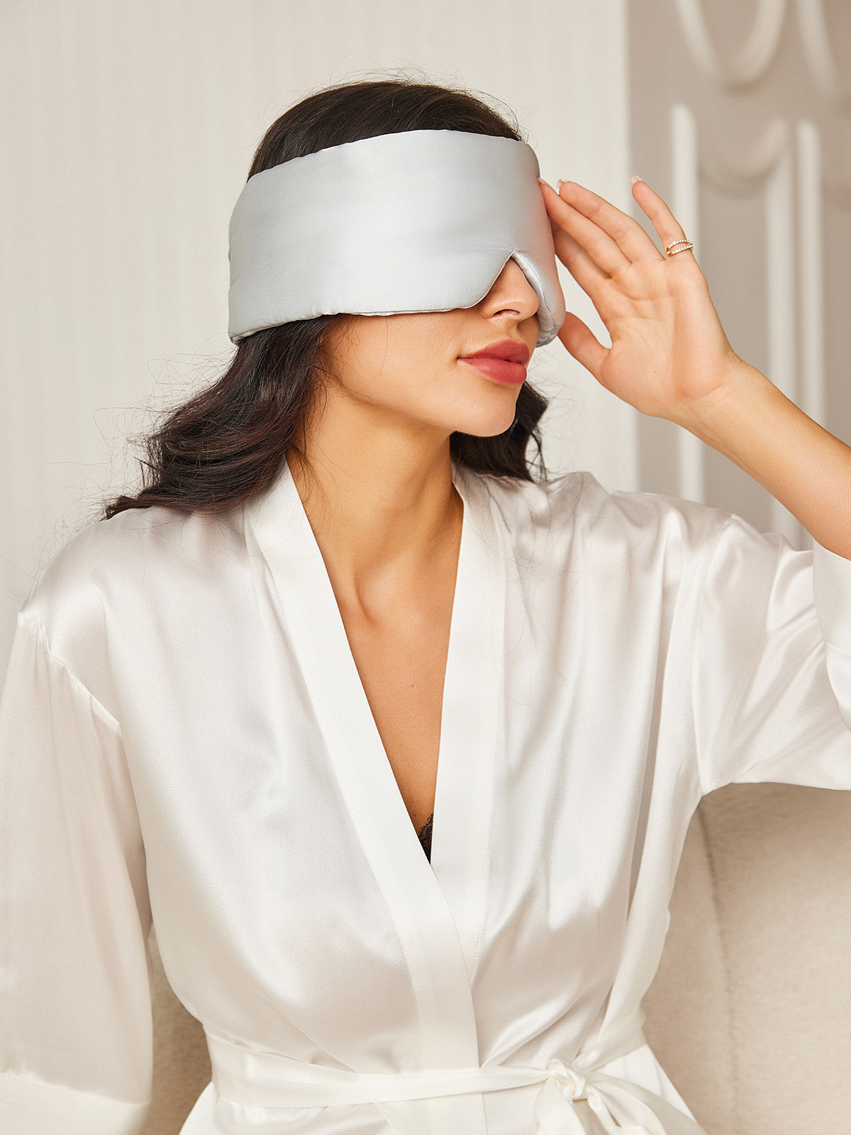 SOFT DREAM - Maschera per dormire in seta di lusso per un riposo e una cura della pelle ottimali