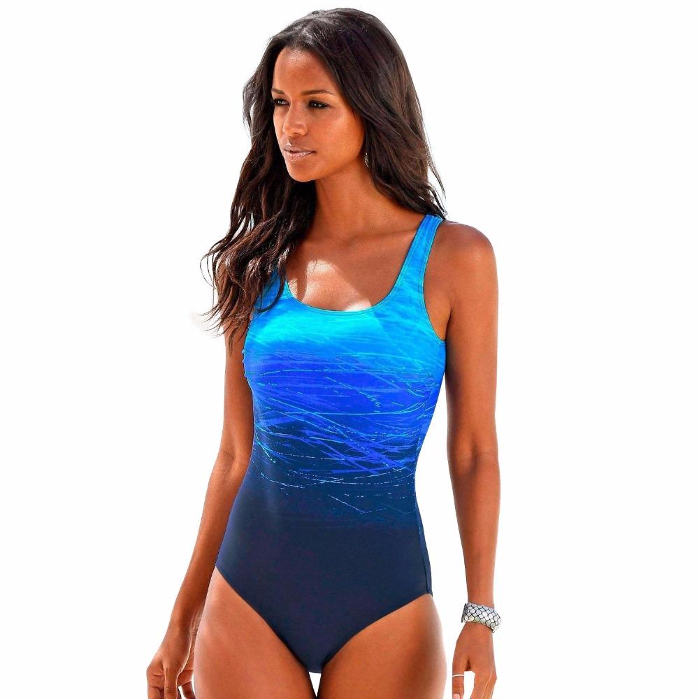 ELVIRA – Costume sportivo alla moda con ombre