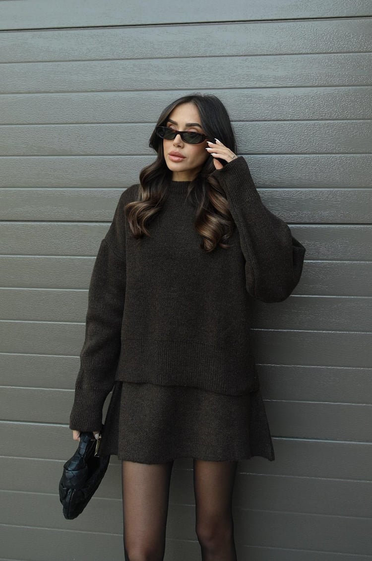 ASTRID - Set autunnale alla moda con gonna e maglione | Elegante e comodo