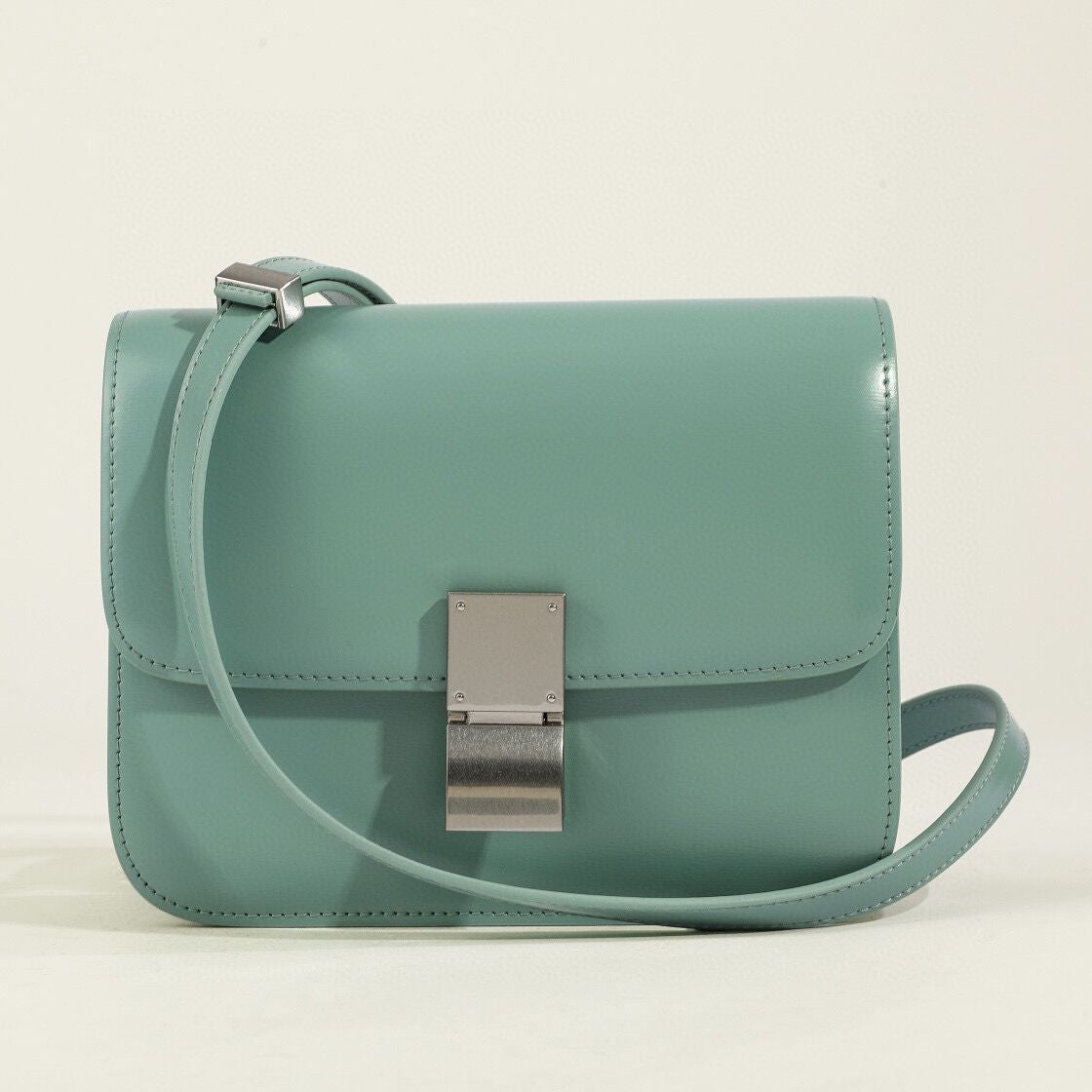 Variant image for Zwarte Leren Schoudertas Dames Klassieke Flap Box Trevino Stijl-8