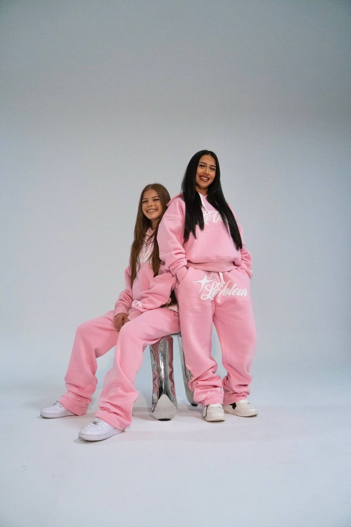 LT2 – Felpa Unisex con Cappuccio + Joggers Gratis | Set Comodissimo Definitivo