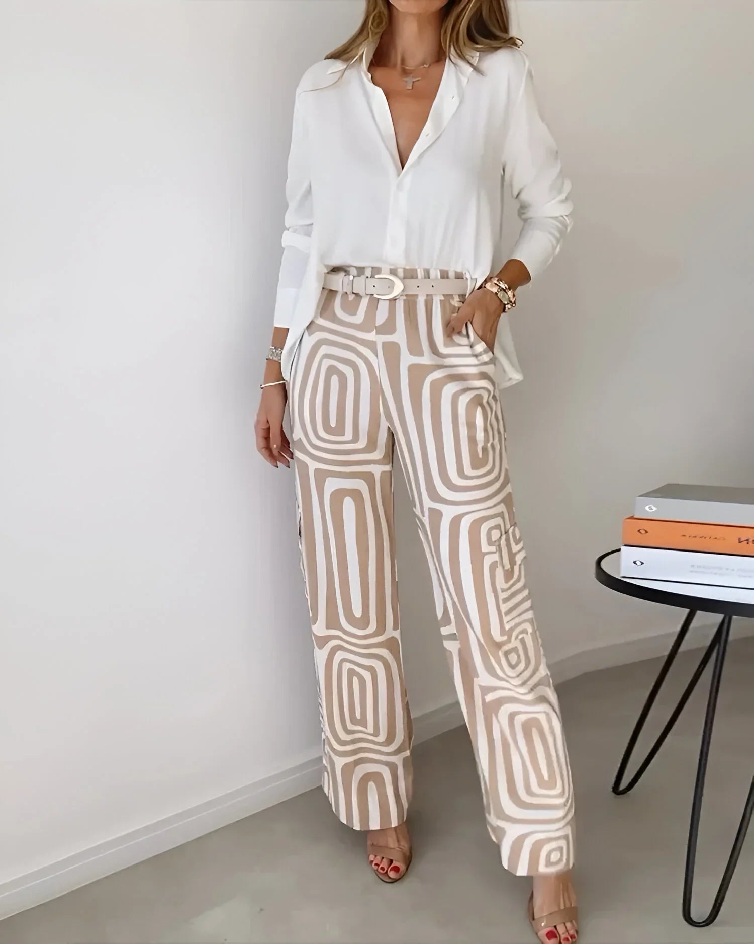 LIVIA – Stijlvolle en moderne broek voor elke gelegenheid