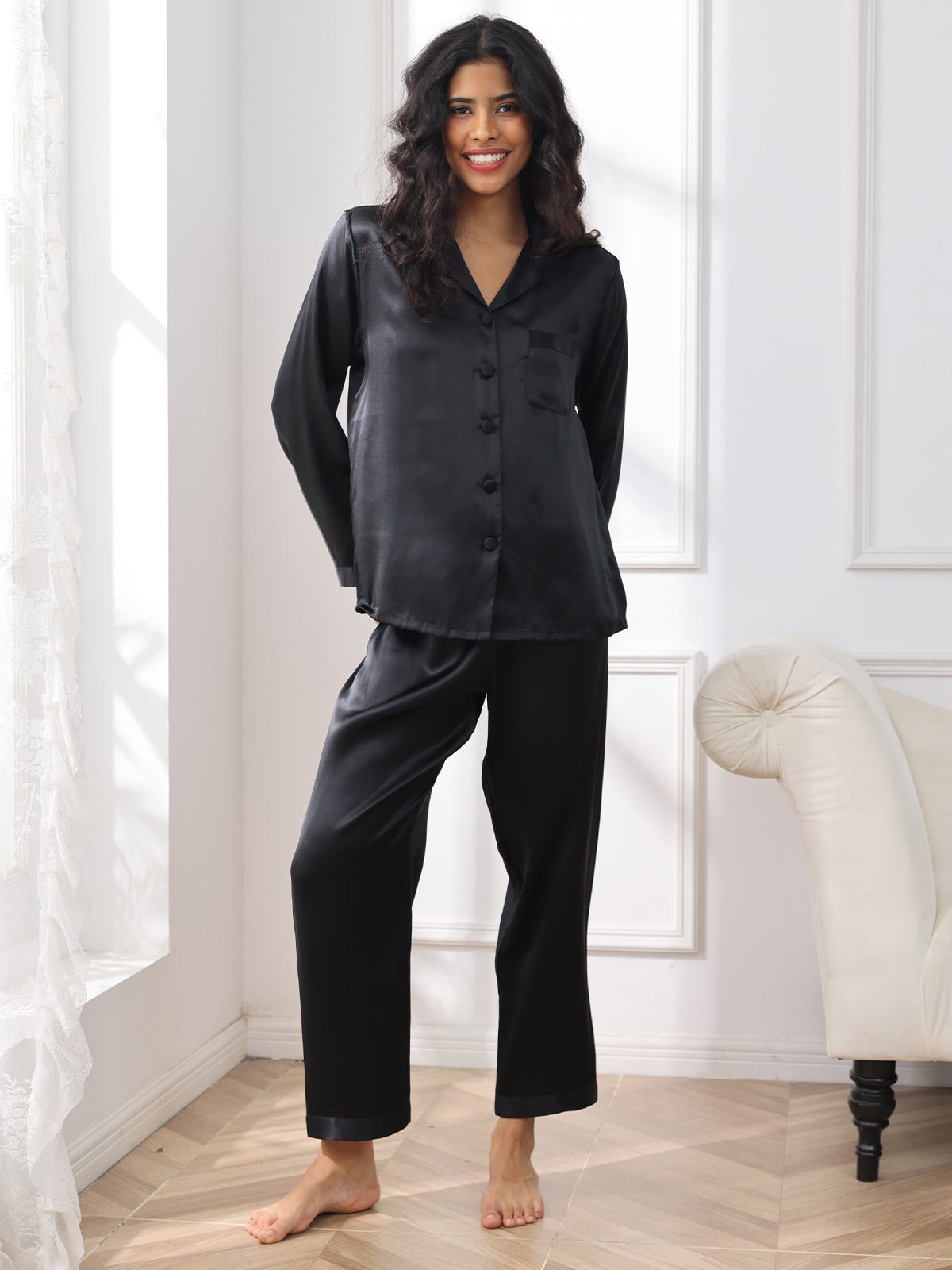 LUNA - Luxe Zijde Pyjama Set voor Dames | Zachte Button-Up Nachtkleding