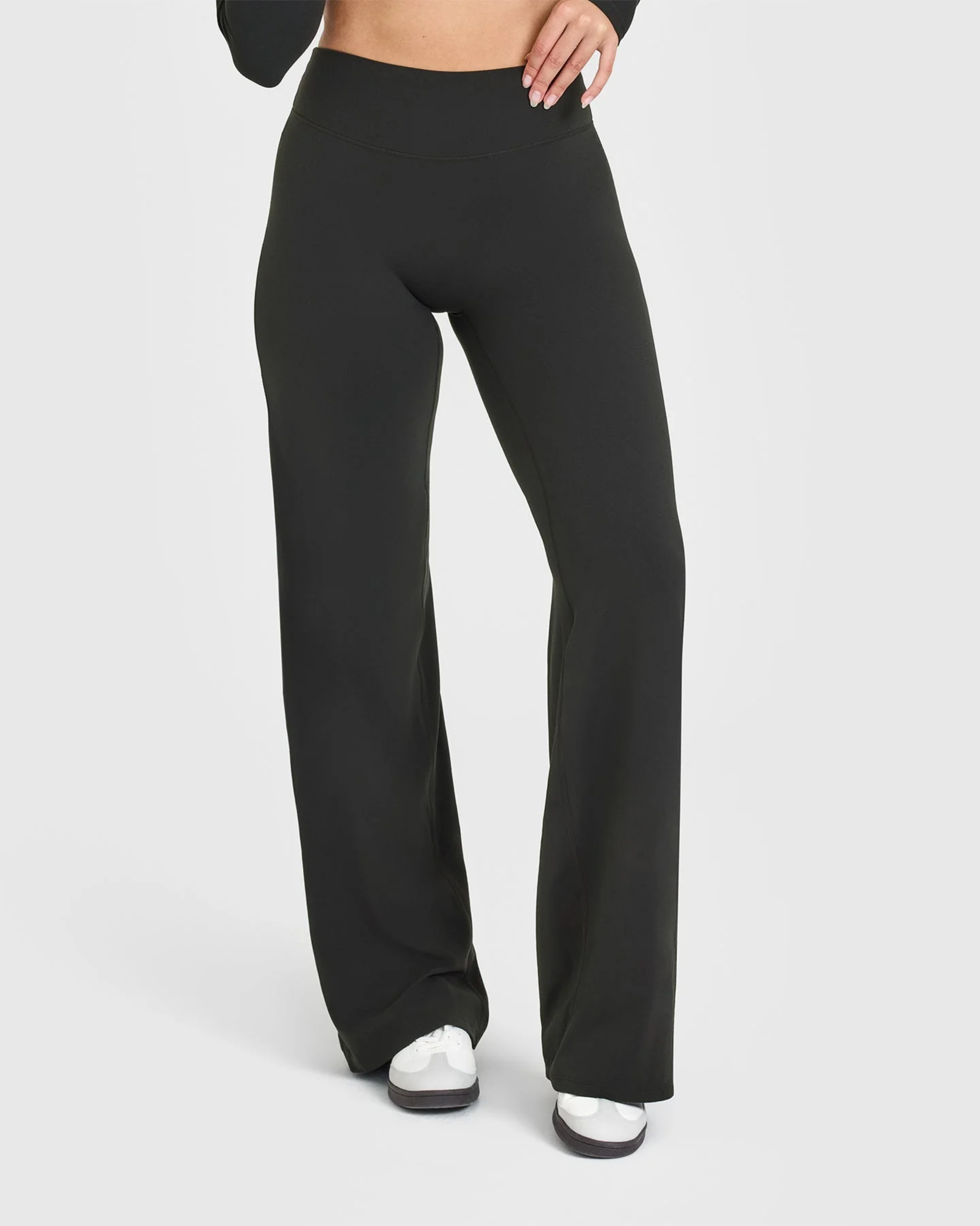 NOVA – Leggings de mujer con perneras rectas | Ajuste streetwear moderno y cómodo con elasticidad
